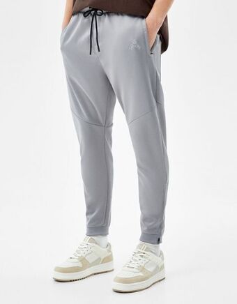 Bershka Spodnie jogger oferta