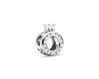 Pandora Charms o w koronie i logo pandora oferta