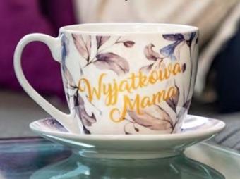 Filiżanka ze spodkiem