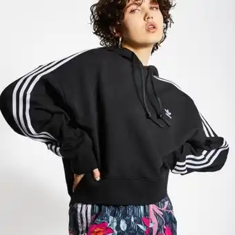 Foot Locker Adidas 3stripes crop over the head promoção