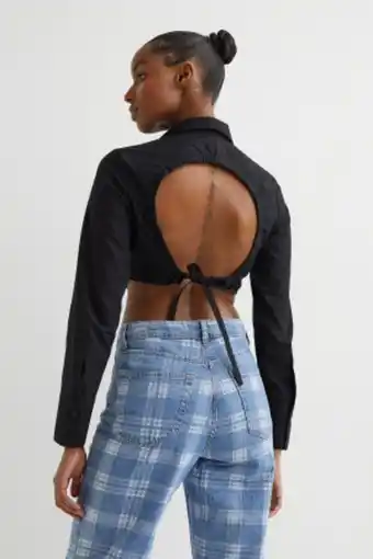 H&M Camisa curta com recorte promoção