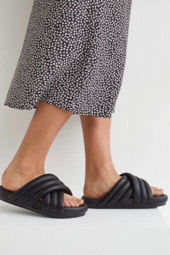 H&M Chinelos promoção
