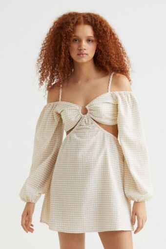 H&M Vestido curto com recortes promoção