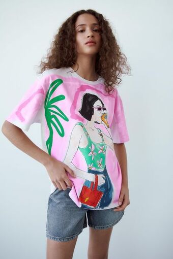 T-shirt com estampado de rapariga