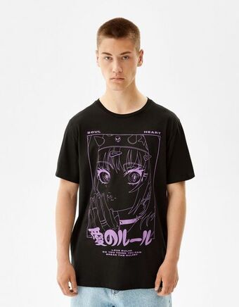 Bershka T-shirt de manga curta com estampado anime promoção