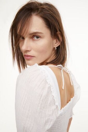 H&M Top curto com smock promoção