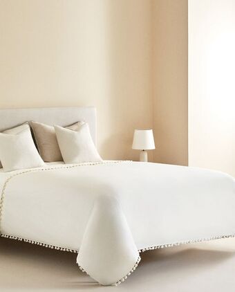 ZARA HOME Capa de edredão pompons promoção