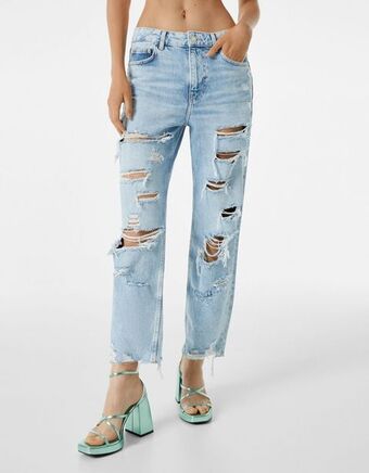 Bershka Jeans direitas cropped com rasgões promoção