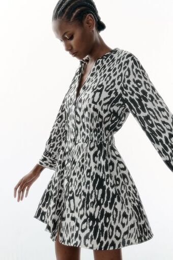 ZARA Vestido com estampado animal promoção