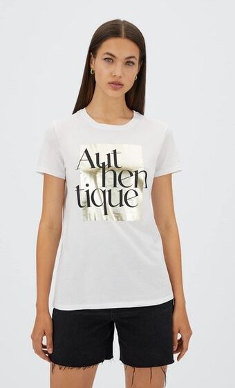 T-shirt com gráfico e foil