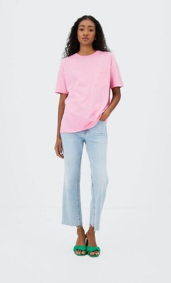 Stradivarius T-shirt oversize com bolso promoção