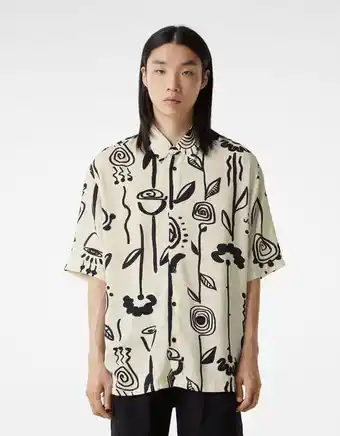 Bershka Camisa manga curta estampado promoção
