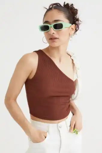 H&M Top canelado com um ombro descoberto promoção