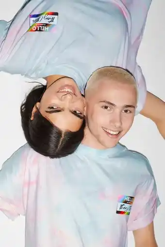 C&A Clockhouse - t-shirt - gender neutral - pride promoção