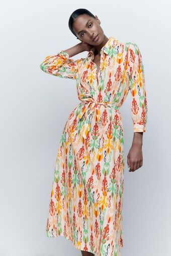 Vestido estampado com cinto