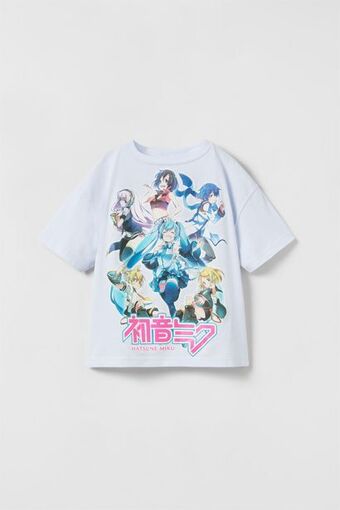 ZARA T-shirt anime promoção
