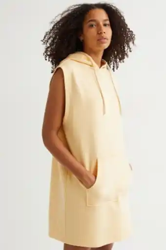 Vestido sweatshirt com capuz