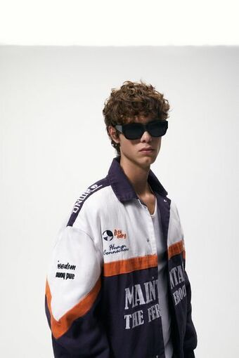 ZARA Bomber jacket com remendos promoção