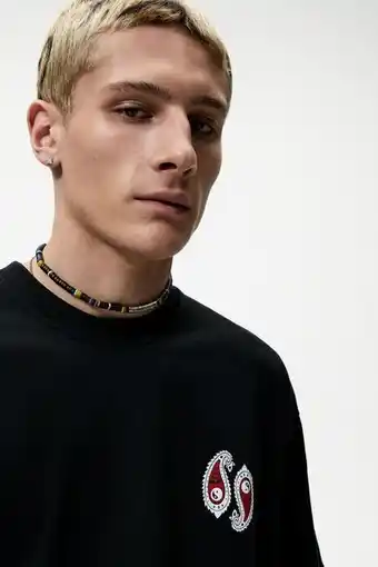 ZARA T-shirt remendo bandana promoção