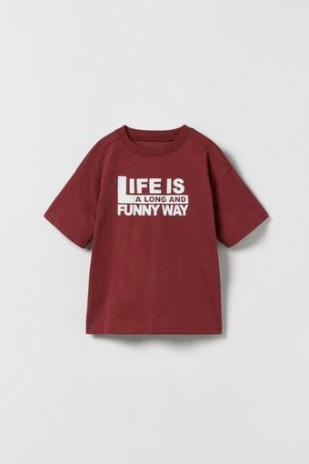 ZARA T-shirt com mensagem promoção