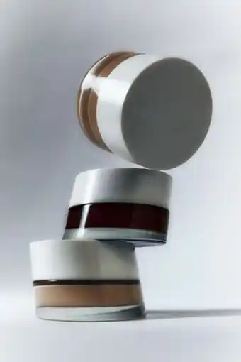 ZARA Hydro glow tinted moisturizer promoção