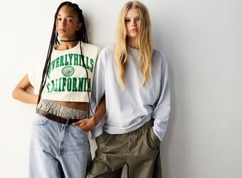 ZARA T-shirt com mensagem promoção