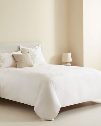 ZARA HOME Capa de edredão bordado cut out promoção