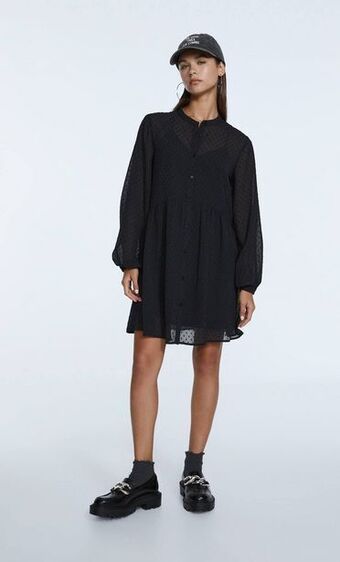 Stradivarius Vestido curto com gola mao estampado promoção