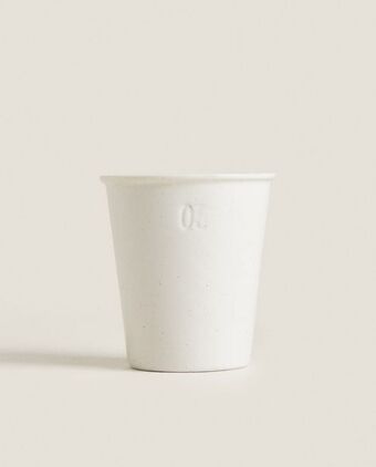 Copo de porcelana pormenor número
