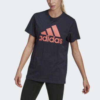 T-shirt boyfriend essentials