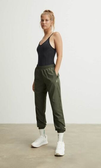 Stradivarius Calças técnicas promoção