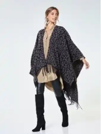Poncho quadrado com franjas dos lados