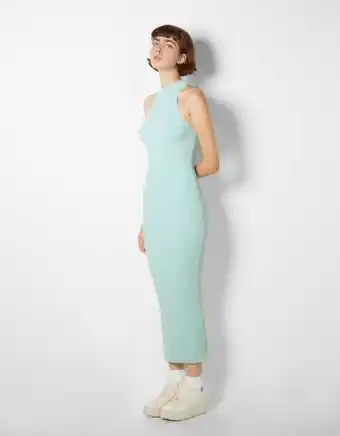 Vestido midi com nervuras e gola alta sem mangas