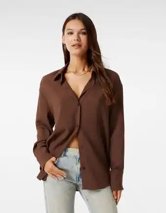 Bershka Camisa manga comprida crepe efeito enrugado promoção