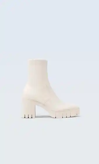 Stradivarius Botins de tacão médio stretch promoção