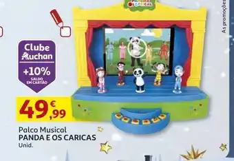 Palco musical panda e caricas