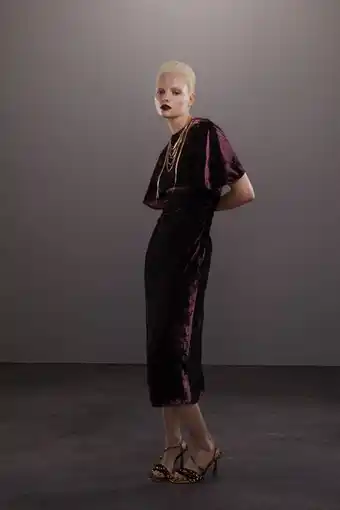 ZARA Vestido longo veludo promoção