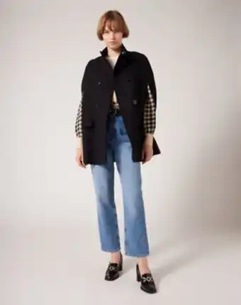 Naf Naf Capa con cuello alto y doble botonadura color negro promoção