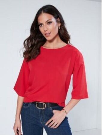 Venca Blusa decote à barco com rachas laterais promoção
