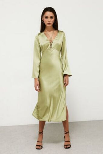 Vestido midi acetinado