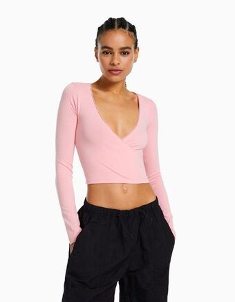 Bershka T-shirt manga comprida cruzada promoção