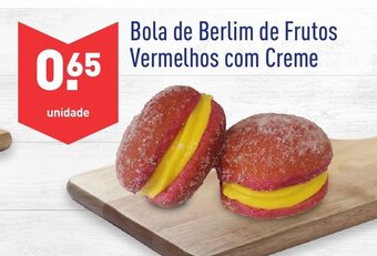 ALDI Bola de Berlim de Frutos Vermelhos com Creme promoção