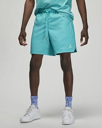 Nike Jordan essentials promoção