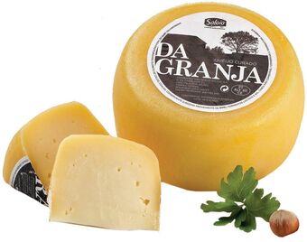 Auchan Queijo curado da granja de vaca kg promoção