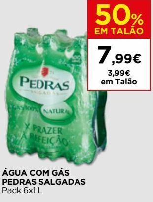 Água com gás pedras salgadas