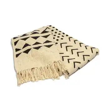 Manta warm land bege e preto com pompom 130x170cm