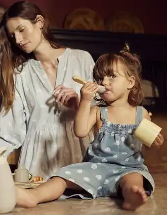 Macacão de ganga para bebé menina 'conchas', azul