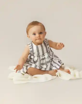 Prénatal Vestido de bebé às riscas em linho ecológico promoção