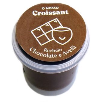 Recheio de chocolate e avelã o nosso croissant
