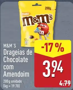 ALDI M&M'S Drageias de Chocolate com Amendoim promoção